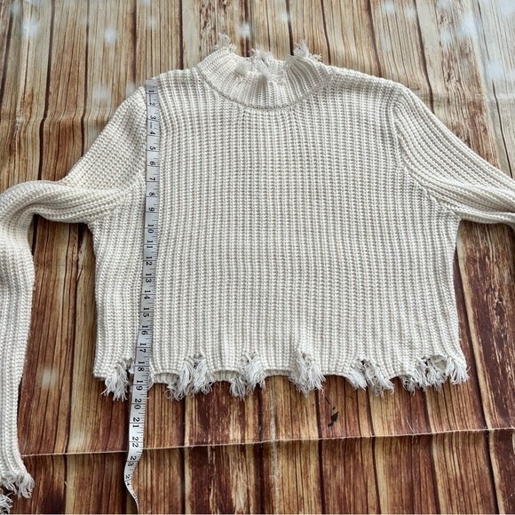 Fashion Nova Women’s Fringe Hem Mock Neck Pullover Sweater Ivory Size Large - Picture 7 of 11